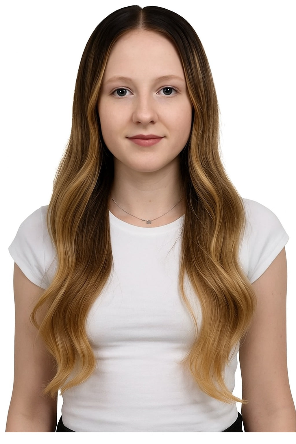 Pernille Dunkelbraun Honig Balayage