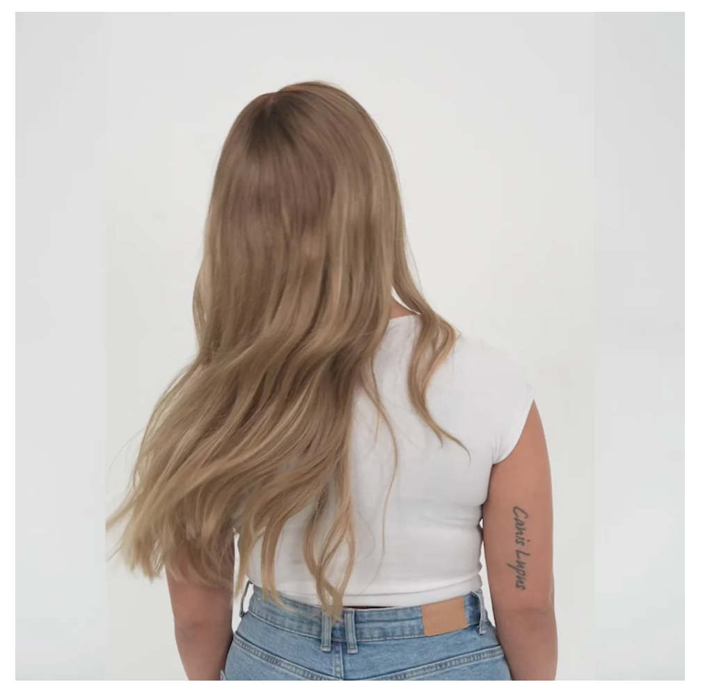 Line Dunkelblond Balayage