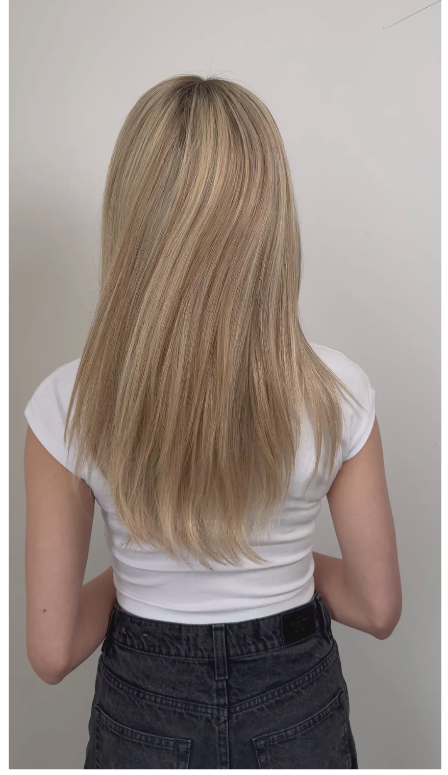 Linnea Hellblond Champagner