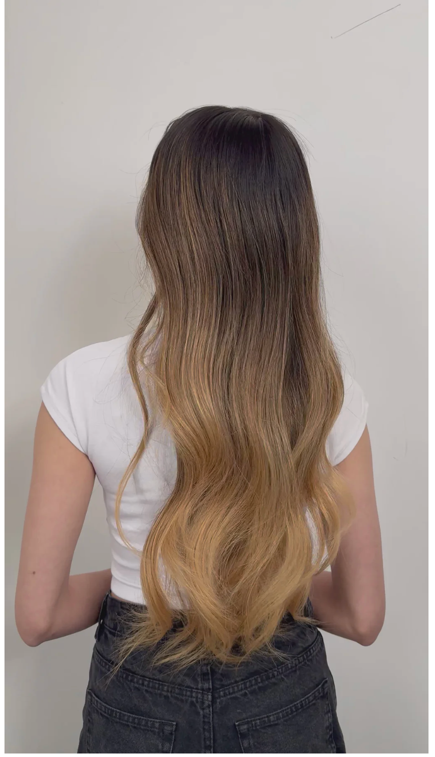 Pernille Dunkelbraun Honig Balayage