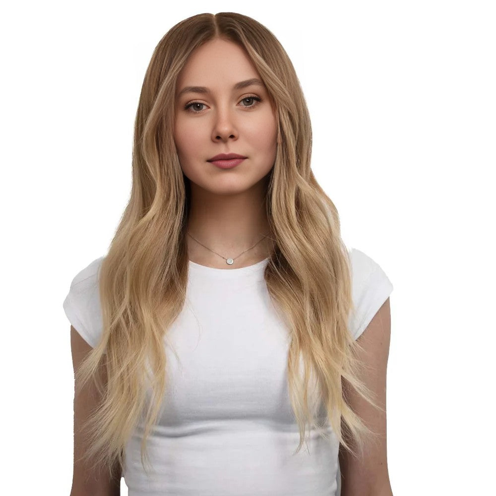 Malene Mittelblond Golden Balayage